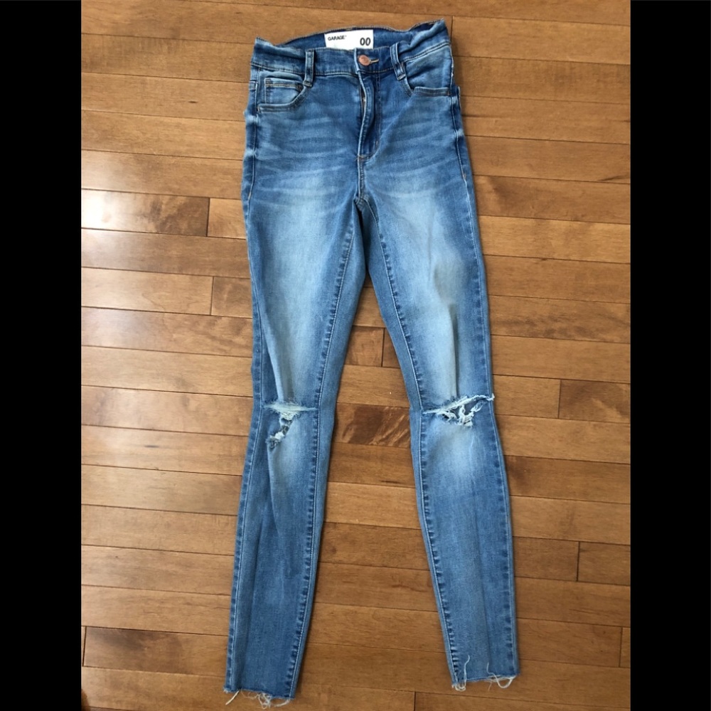 Garage Skinny Distressed Jeans Size 00